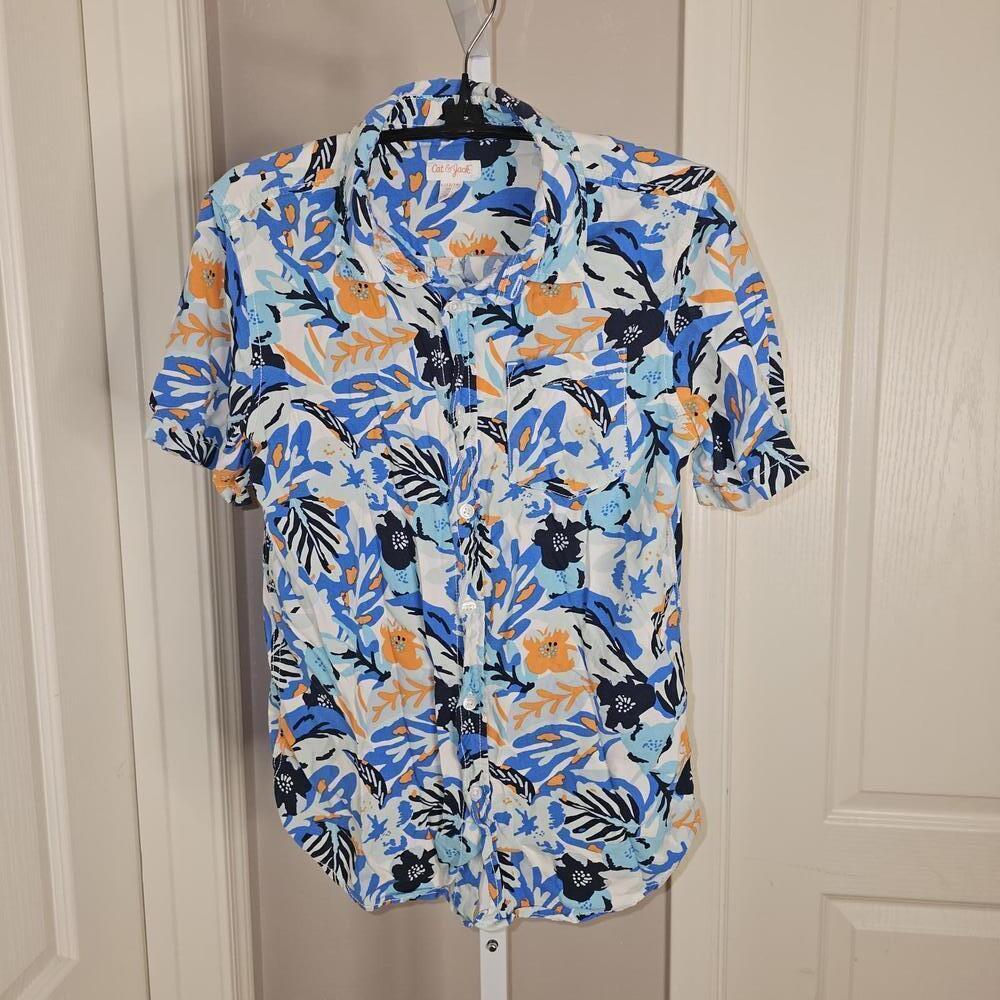 Cat & Jack Kids' Short Sleeve Button-Up Shirt Size L (12/14)